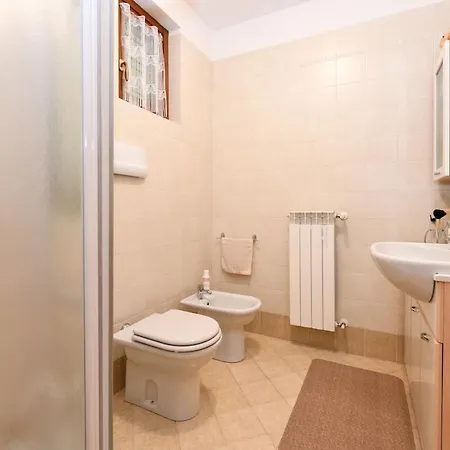 Apartment Garda Tulipano Tranquillo Bilocale Con Piscina E Terrazza