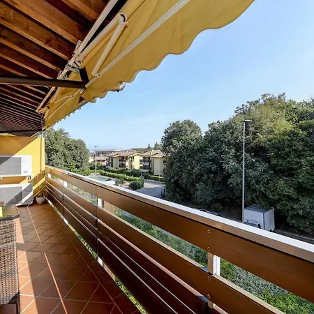 Garda Tulipano Tranquillo Bilocale Con Piscina E Terrazza * Desenzano del Garda