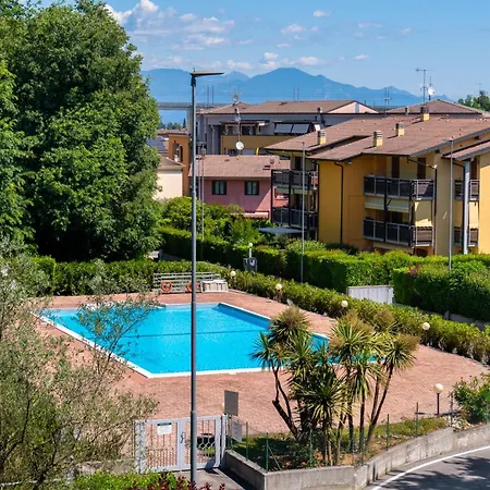 Garda Tulipano Tranquillo Bilocale Con Piscina E Terrazza Appartement