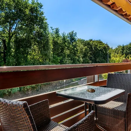 Appartement Garda Tulipano Tranquillo Bilocale Con Piscina E Terrazza Desenzano del Garda